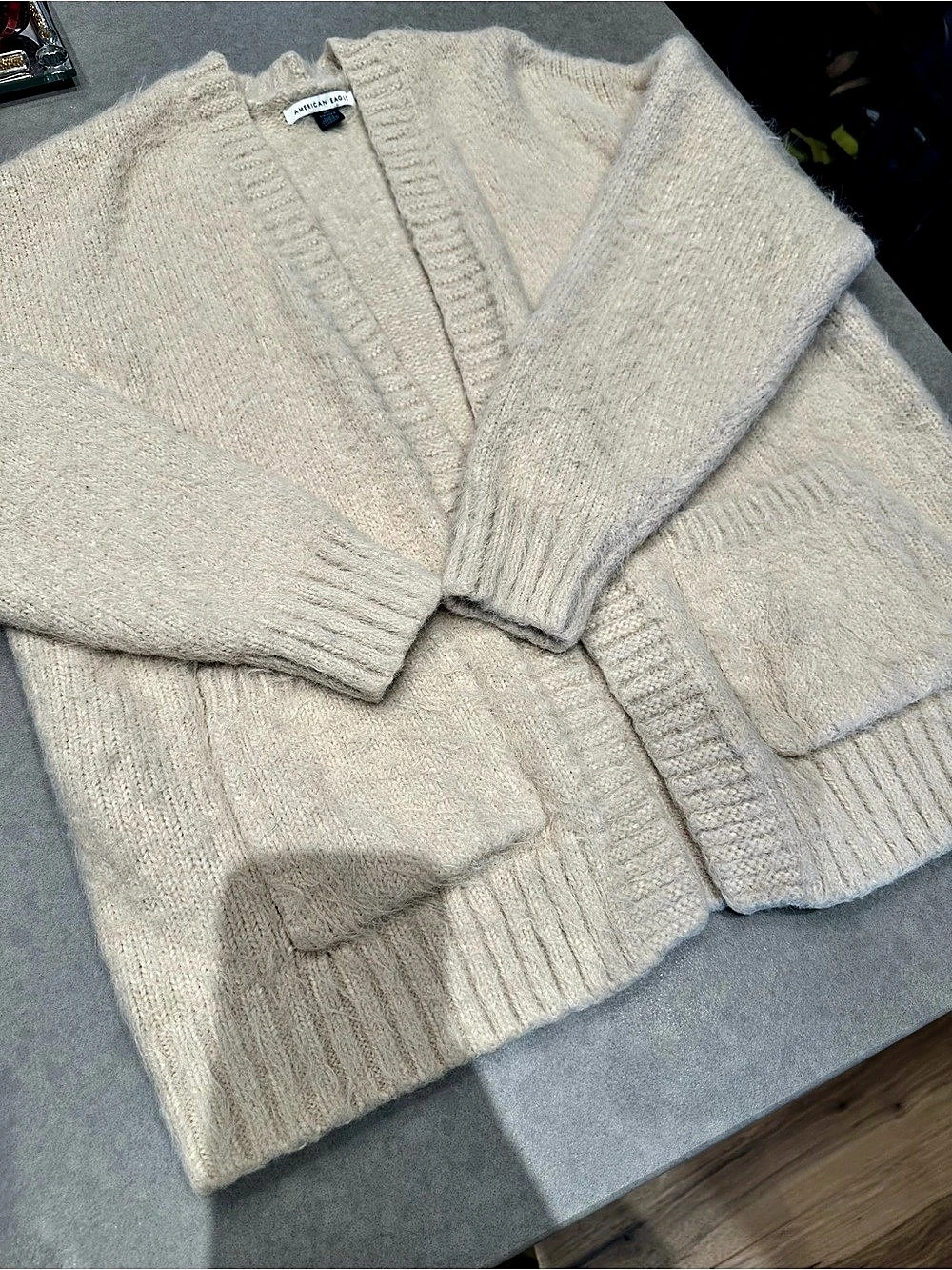 American Eagle Fuzzy Knit Cardigan in Cream Size XXS